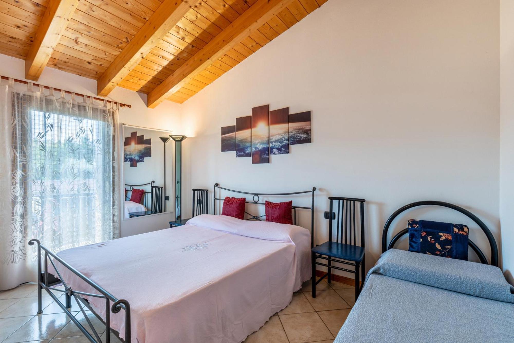Residence La Corte Near Gardaland Кастелнуово дел Гарда Екстериор снимка